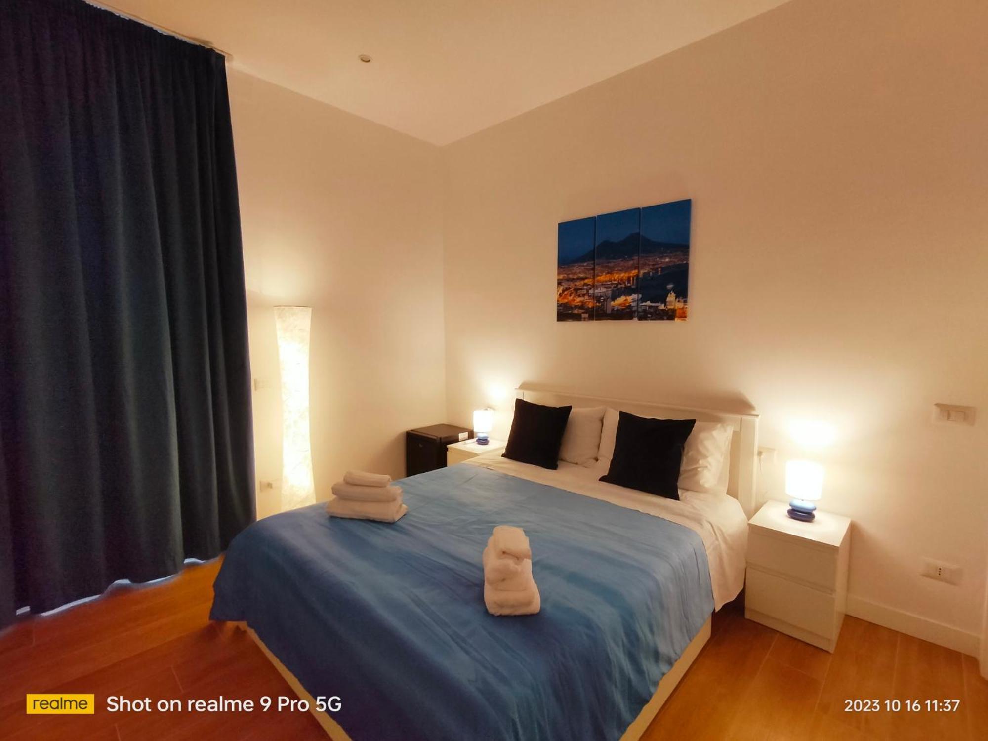 Le Follie Parthenopee Bed & Breakfast Napoli Eksteriør bilde